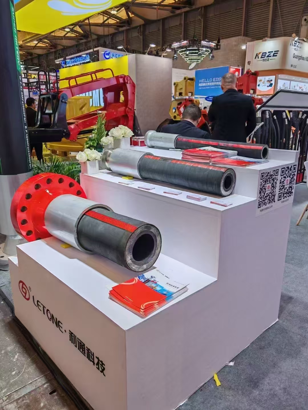 Analysis of High Pressure Sandblasting Rubber Hose Materials